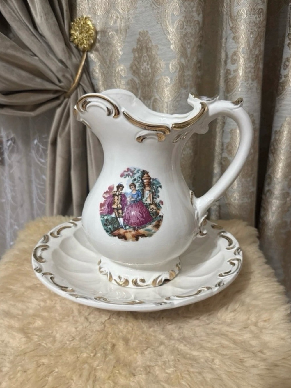 Large Beautiful Porcelain Pitcher and Wash Basin Gold Trim 2 Piece Set EUC